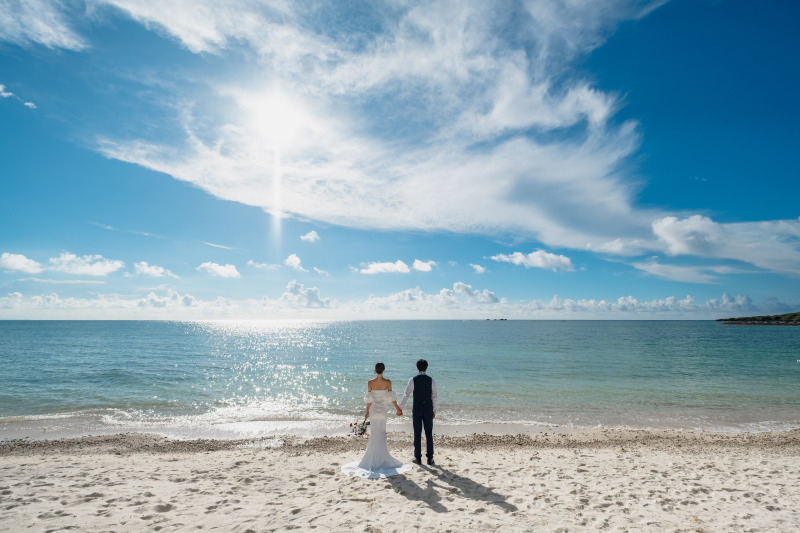 vol.03 沖縄の広大な海と2人