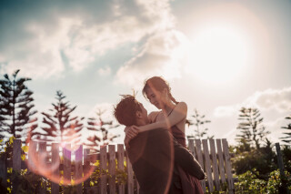 海、崖、草原、木洩れ日と