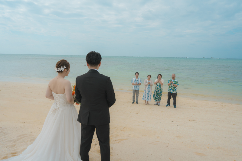 拍手で大喜び!涙を流す一面も