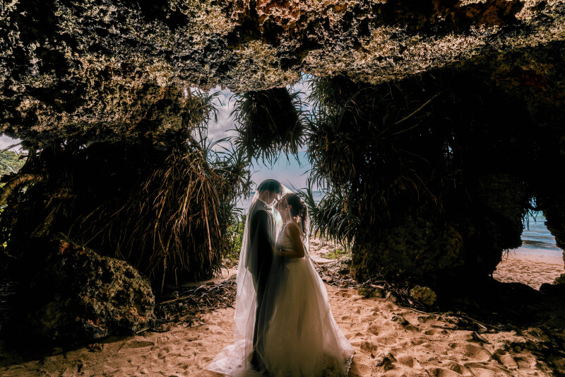 ベールに包まれて