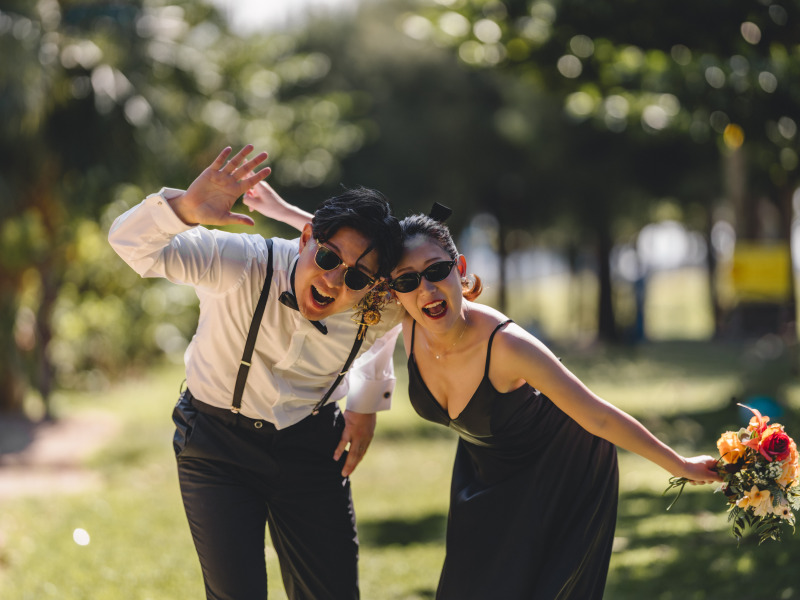 形にこだわらない2人の距離感。