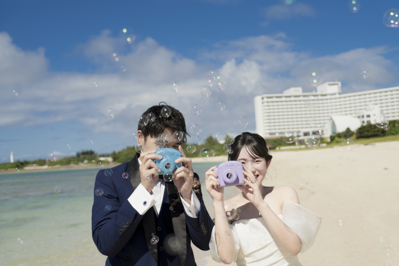 小物を使っておふたりらしい1枚を♪