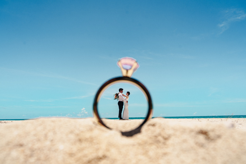 CHILLTO WEDDING_海で撮影できる