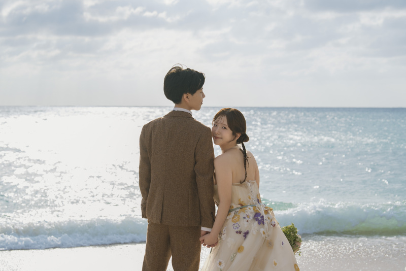 【ビーチ&グリーン100プラン】ロケ地1ヶ所・衣装・ヘアメイク・小物一式付き!