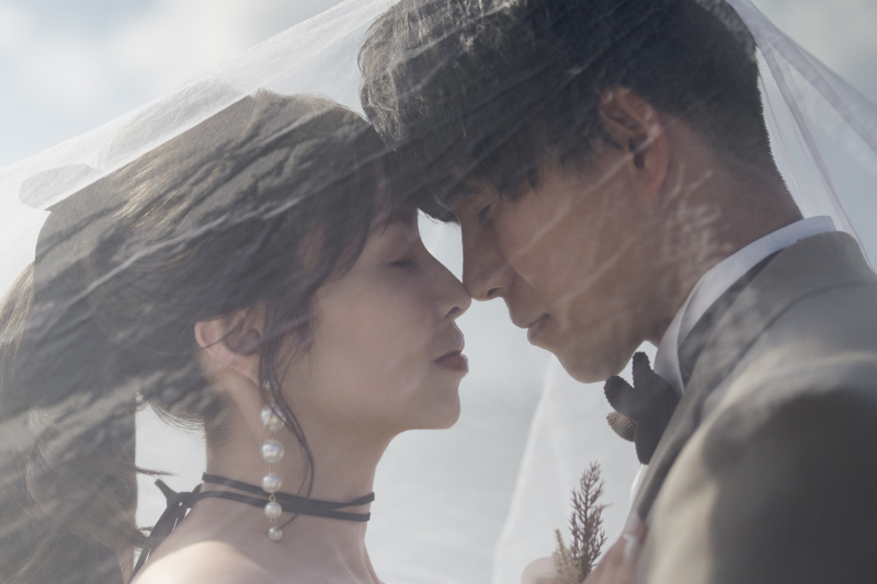 1月中にご成約の方！【フォト100プラン】指定ビーチ・100カット・ヘアメイク&衣装&小物一式込