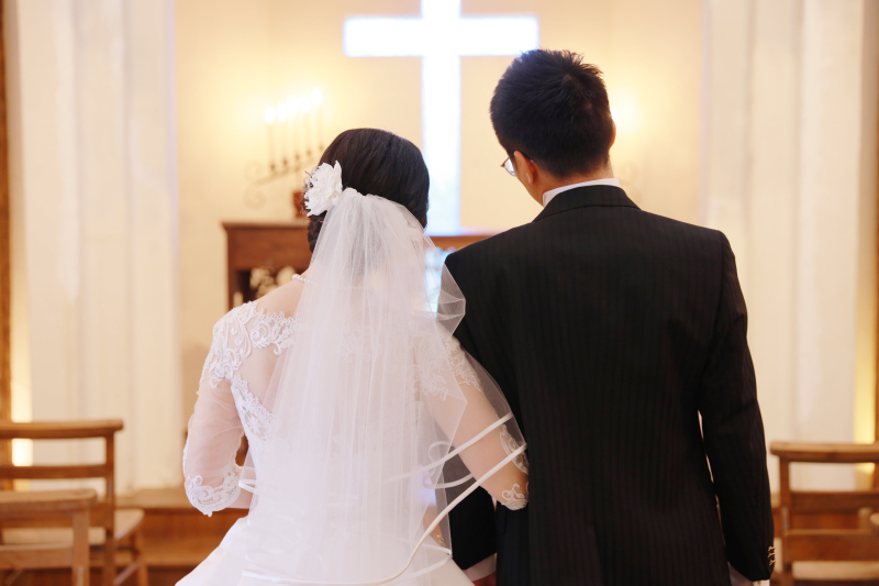 教会で後ろ姿の撮影も♪