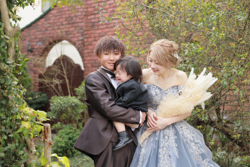 1才~2才までのお子様も一緒にフォトウェディング!お子様お衣装レンタル代込み・アルバム・データ付き! ナチュラルプラン