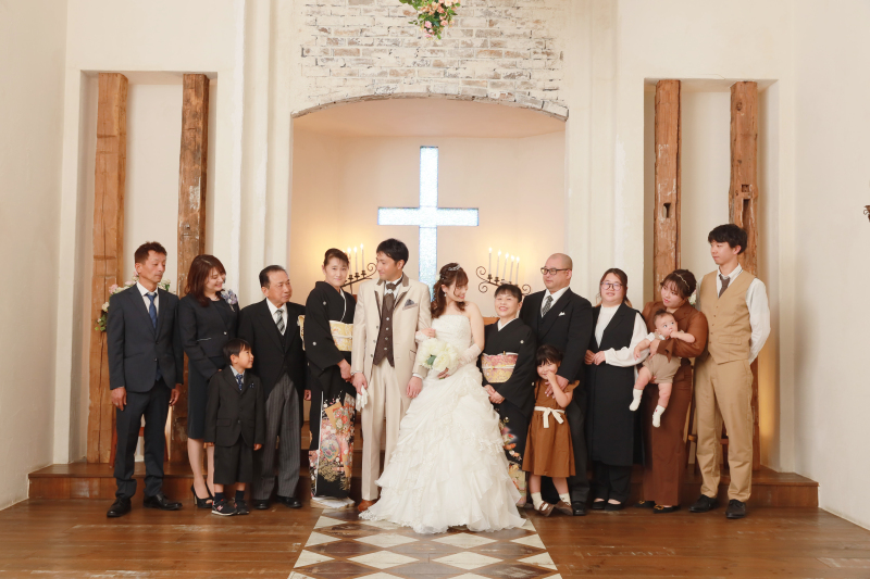 【家族でフォトウェディング】お二人の撮影+ご集合撮影ご希望の方!アルバム・データ付き!ナチュラルプラン