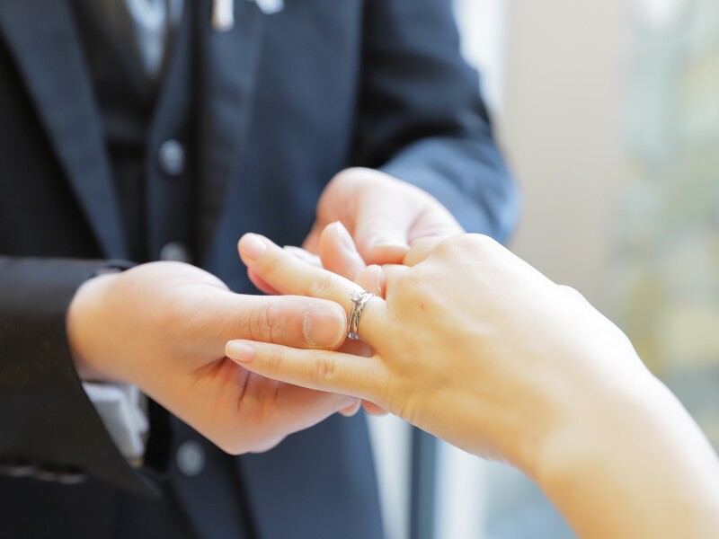 挙式のワンシーンを取り入れて