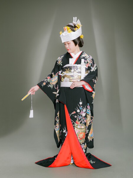 格式ある日本の伝統的な花嫁姿