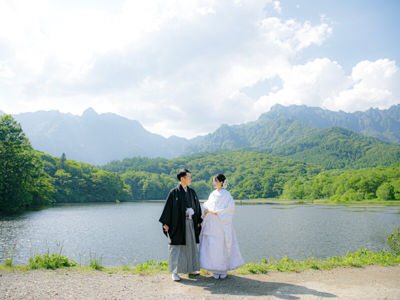 標高1200mのオアシス「鏡池」