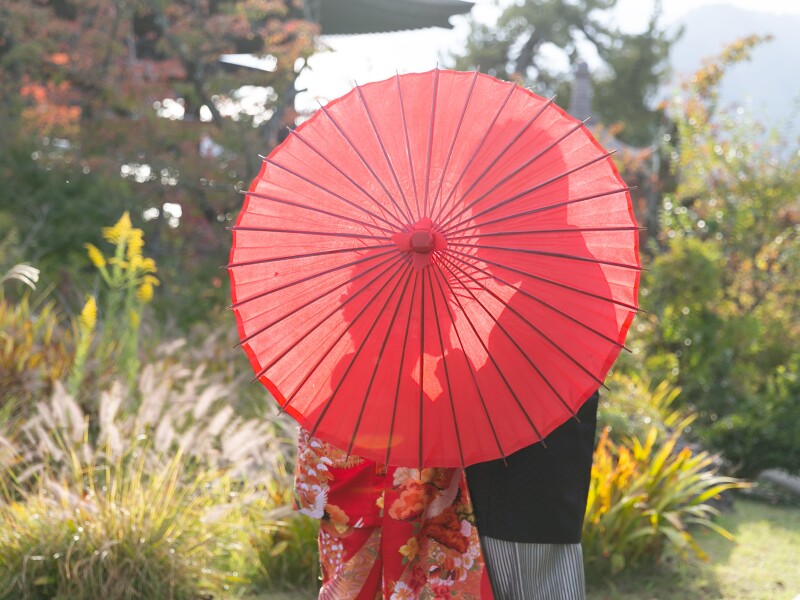 【Autumnフォト(10・11月)】 善光寺ロケーション撮影《秋の景色に着物映えまちがいなし！秋ならではの趣ある風景とともに》