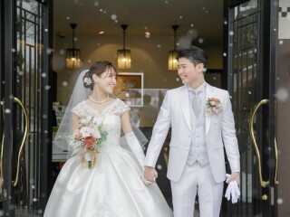 【12月Winterプラン】洋装2着　本格的チャペル&式場ロケーション《衣裳自由に選べて料金アップなし！》