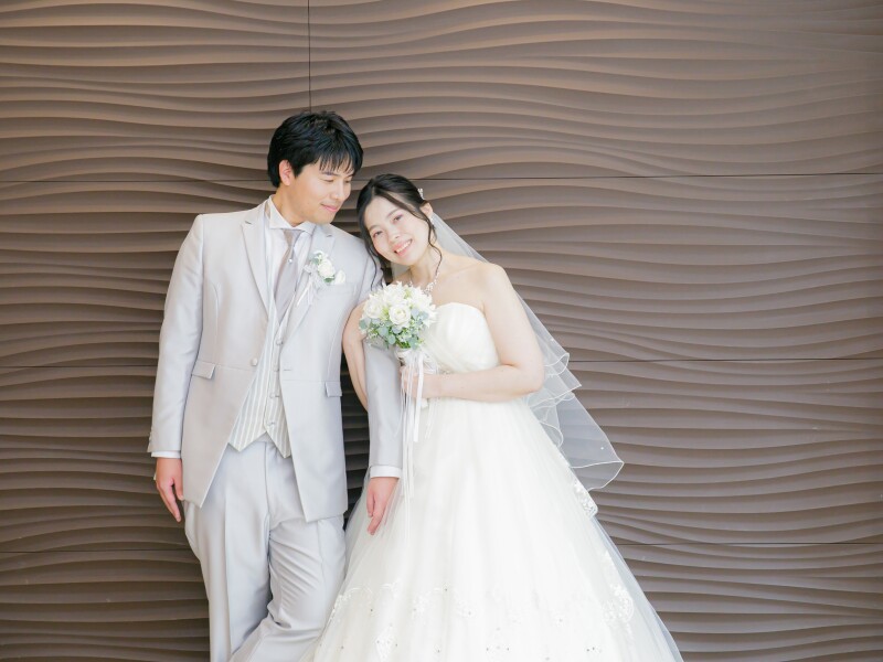 【秋フォト(10月11月)】洋装 チャペルフォト《自然光が広がり、優しさに包まれる本格的チャペルを貸し切り!時短プラン》