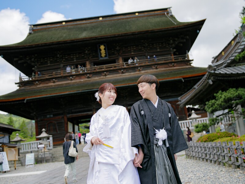 【3月Photoプラン】和装　善光寺ロケーション撮影《出張撮影料30％OFF！趣ある景色とともに思い出を残そう》