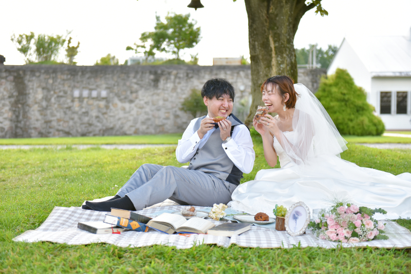 大好きなパン屋さんのパンでピクニックフォト