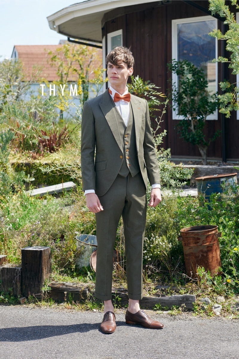 新郎様の衣装も豊富にご用意！