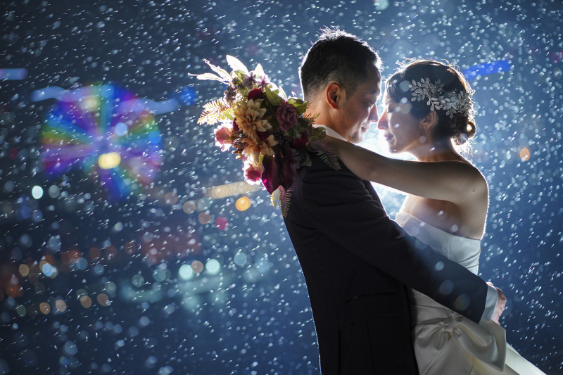 ナイトロケーション中のあいにくの雨も幻想的な1枚に