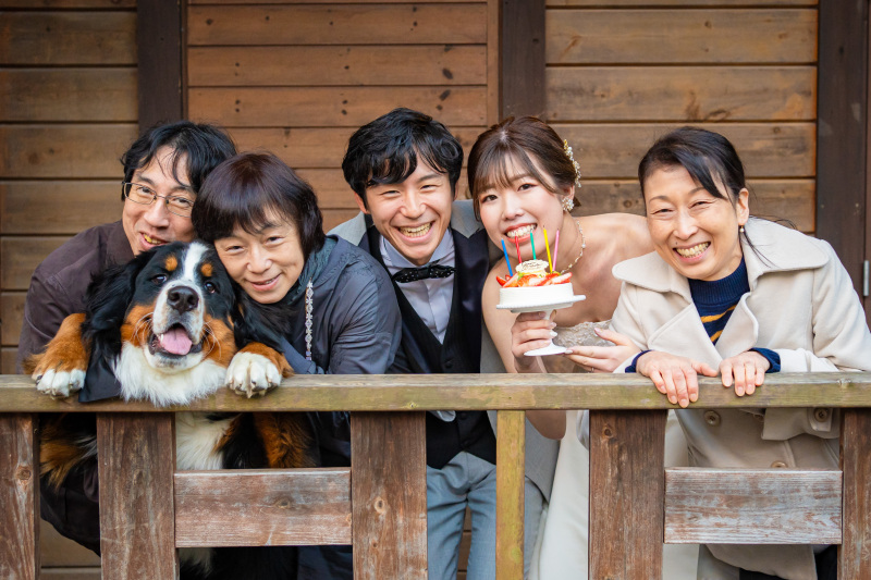 【ファミリーフォトウェディング】ご家族へのプレゼント♡台紙写真付き♡洋装1着ロケーション☆・全修正データ付♪