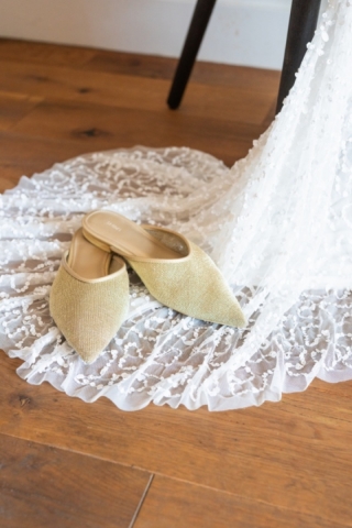 フラットシューズ