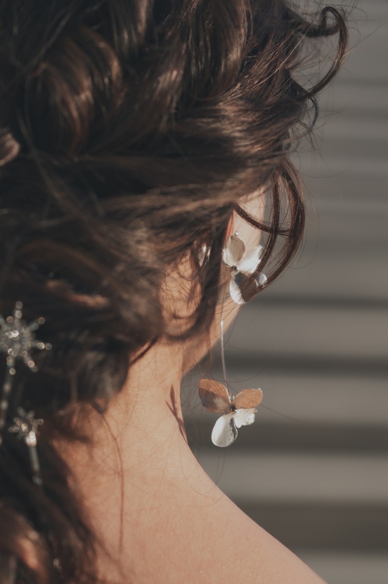 マットシルバーピアス