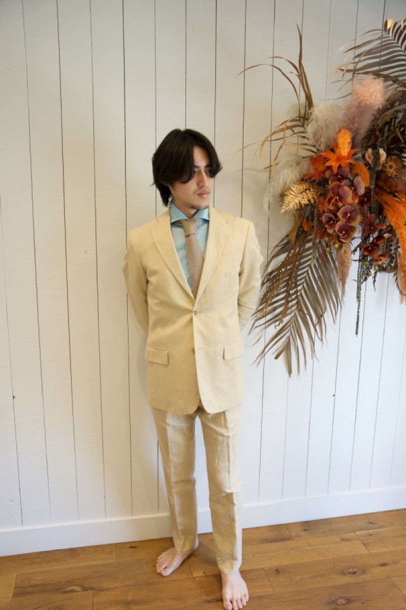 ベージュセットアップ