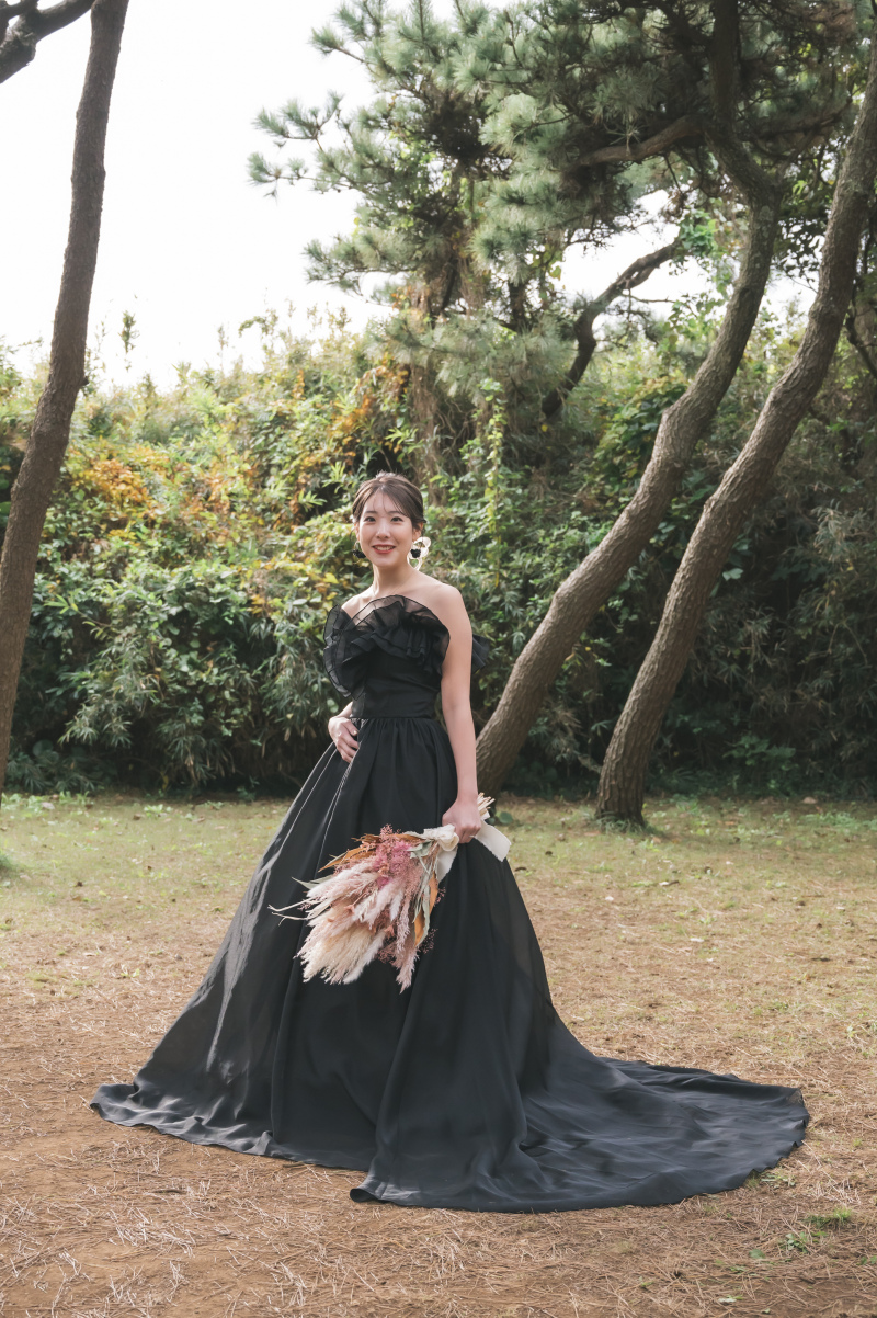 ブラックAラインドレス