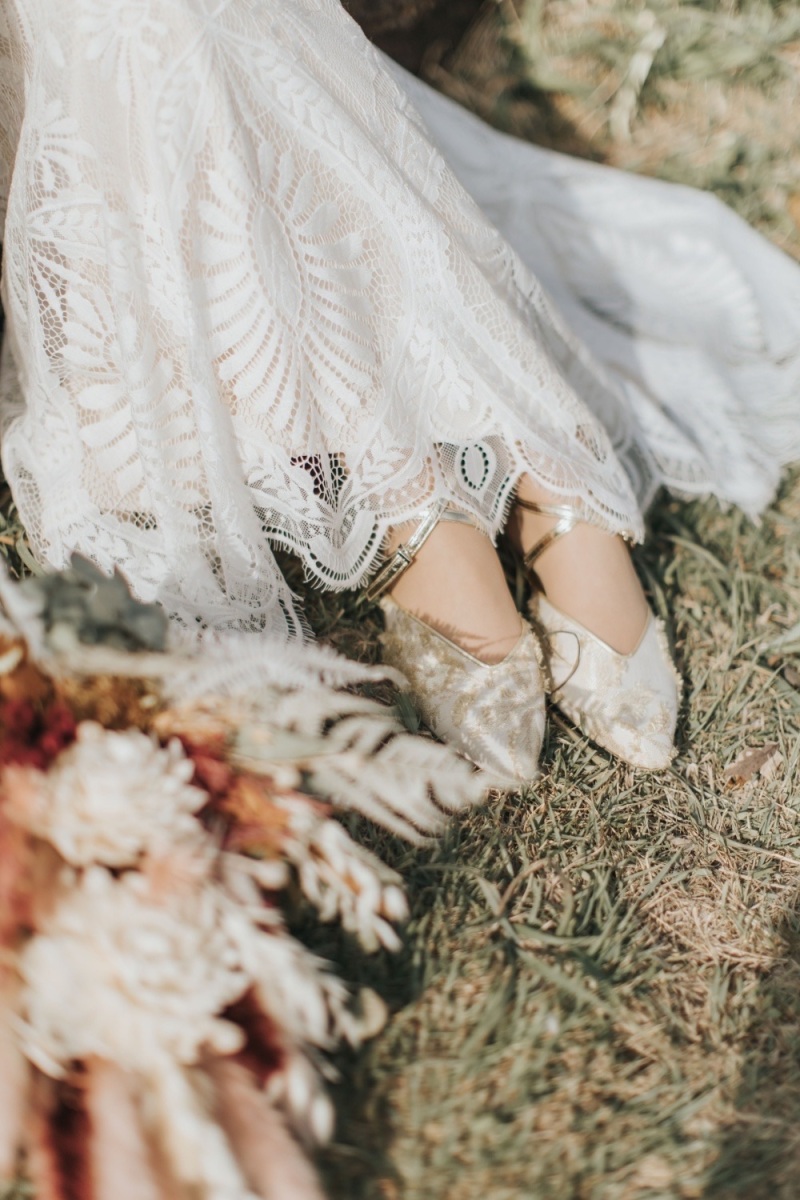 フラットシューズ（24.0cm)