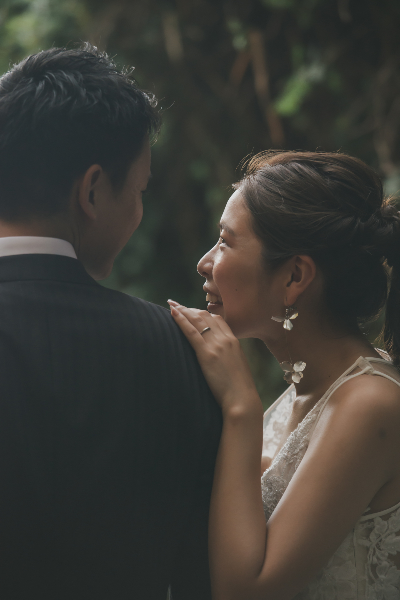 マットシルバーピアス