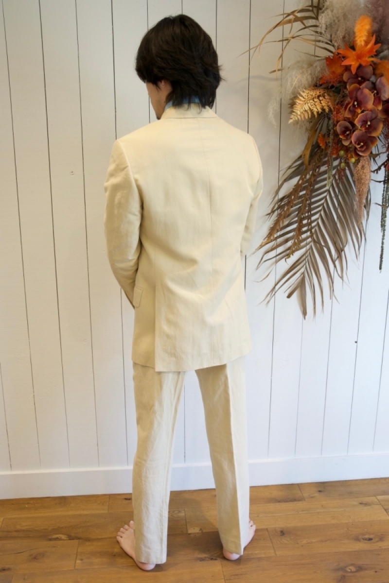 ベージュセットアップ