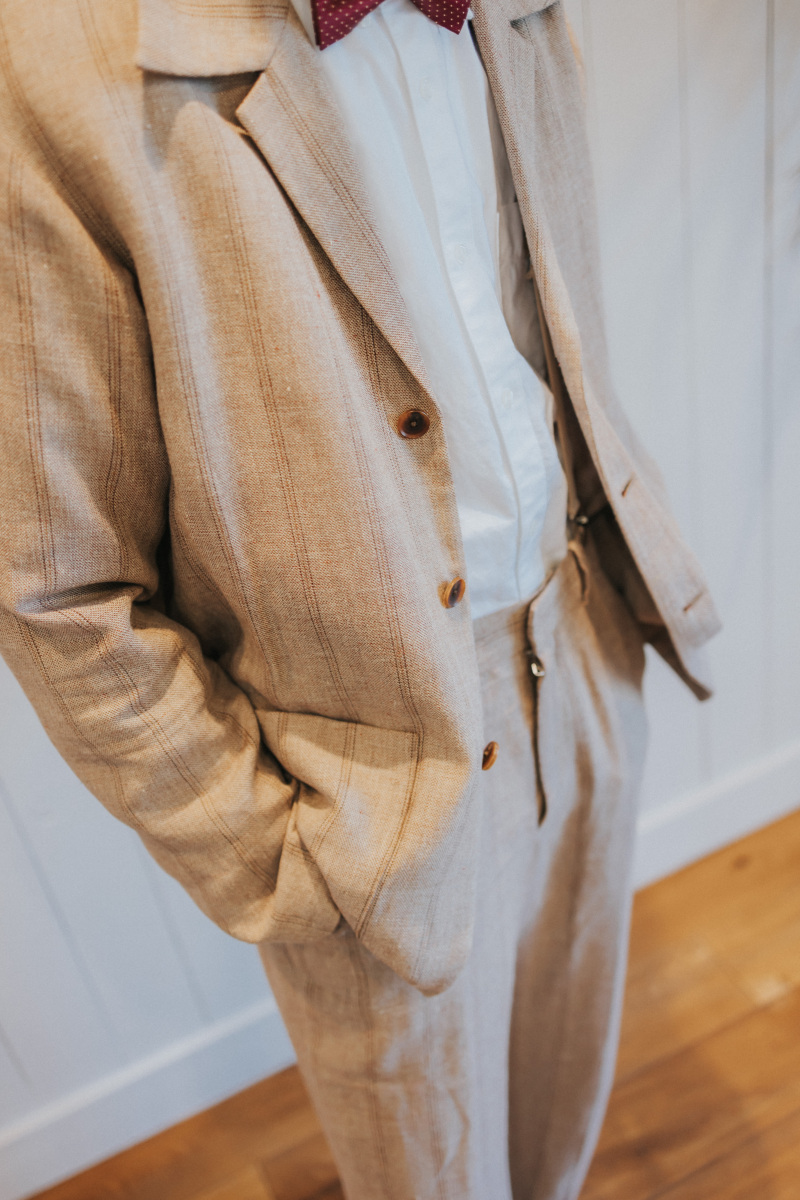 ベージュストライプセットアップ