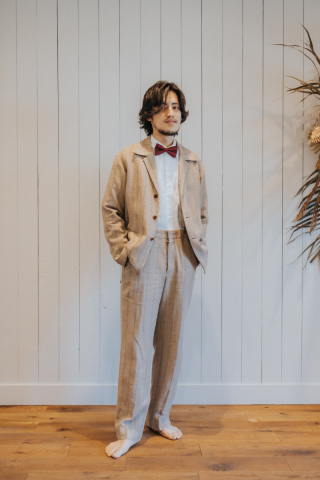 ベージュストライプセットアップ