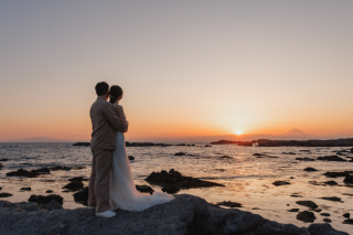 海と夕陽、そして桜。季節巡るフォトウェディング｜城ヶ島撮影