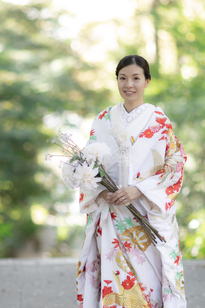 柄刺繍の色打掛