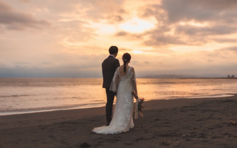 2スタイルめはウェディングドレスで！