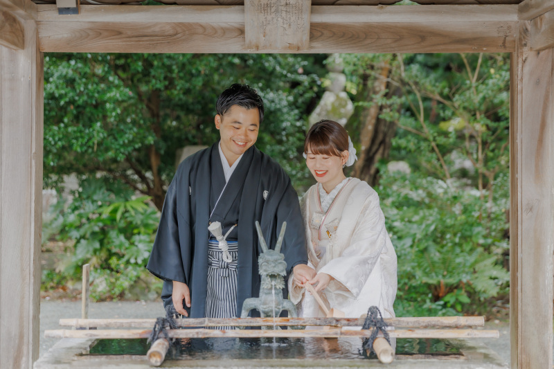 手水舎で願いを込めて