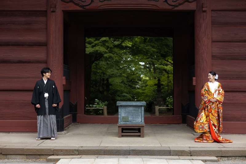 厳かな佇まいと豊かな自然に囲まれた「妙本寺」