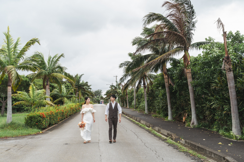 お二人だけの散歩道