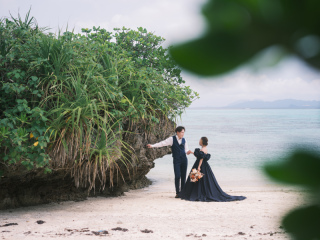 weddingドレスとnavyドレスでビーチを満喫☆