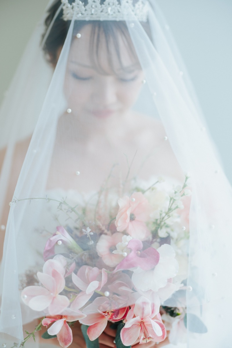 ベール越しの新婦もステキ・・