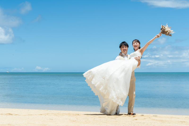 海バックの抱っこシーン☆