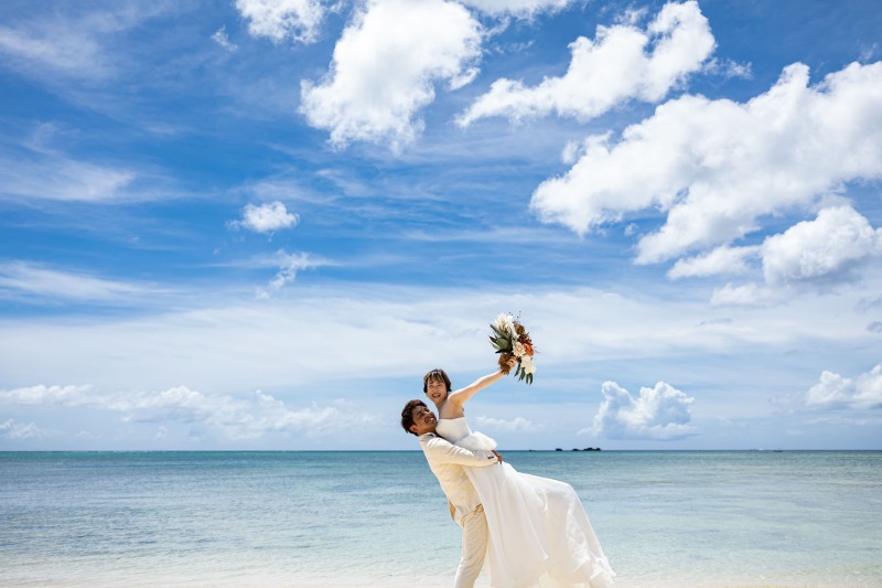 lilly wedding_海で撮影できる