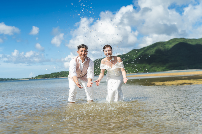lilly wedding_海で撮影できる