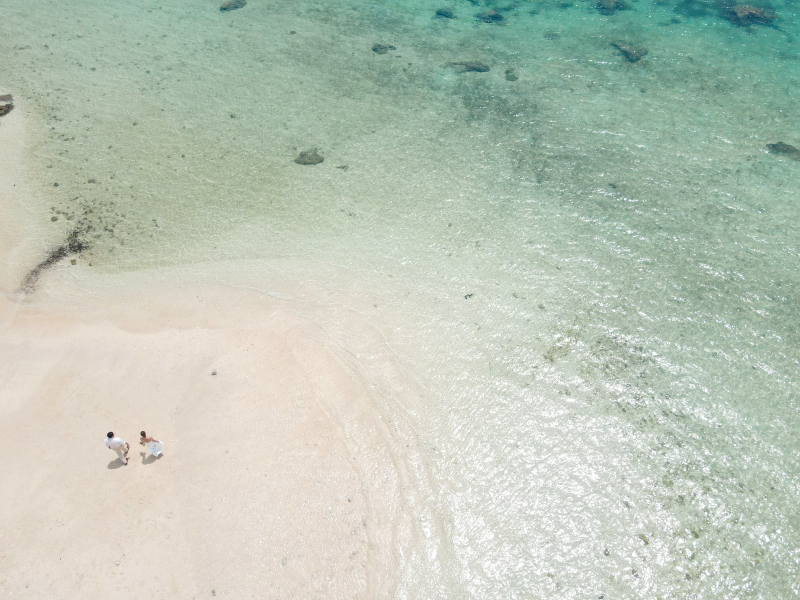 【10月までに申込の方限定☆】☆ビーチ&ドローンフォト☆平日撮影限定※衣装フリーチョイス※ヘアメイクも込み込み100カット納品