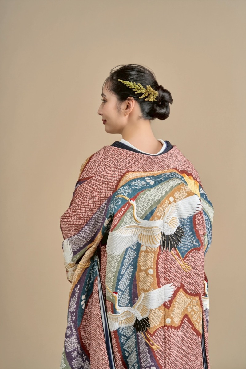 熨斗目飛翔鶴（のしめひしょうかく）