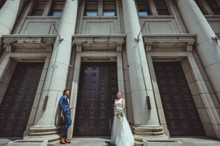ロケーション撮影ではロケ地の建物や街の雰囲気などを感じられるような撮影をしていきます。