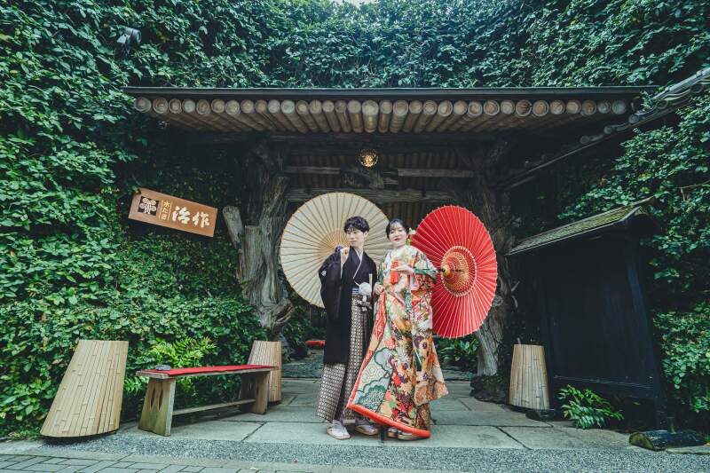 【料亭フォト】和装1着+洋装1着|隅田川沿いの老舗料亭「つきじ治作」で撮れる!日本建築・庭園|平日限定|横浜店試着