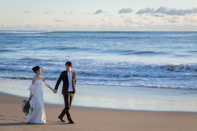 爽やかな海辺の朝