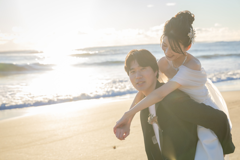 朝の海でふたり