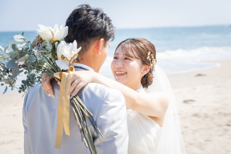 寄り添う笑顔が愛らしく